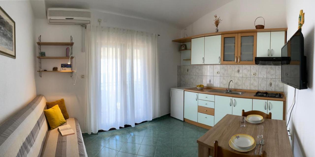 Komiža The Ana Apartments מראה חיצוני תמונה
