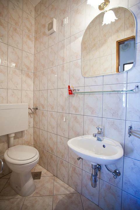 Komiža The Ana Apartments מראה חיצוני תמונה