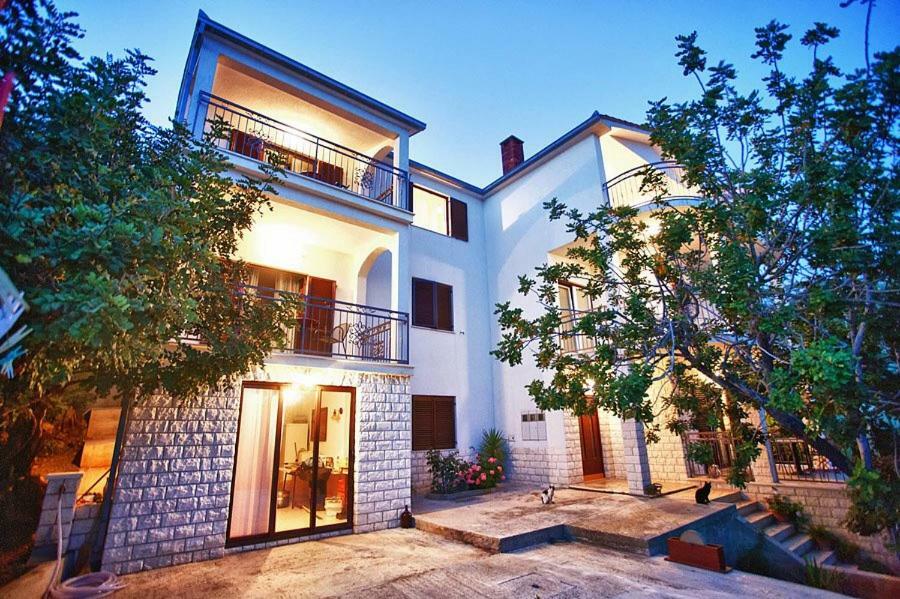 Komiža The Ana Apartments מראה חיצוני תמונה